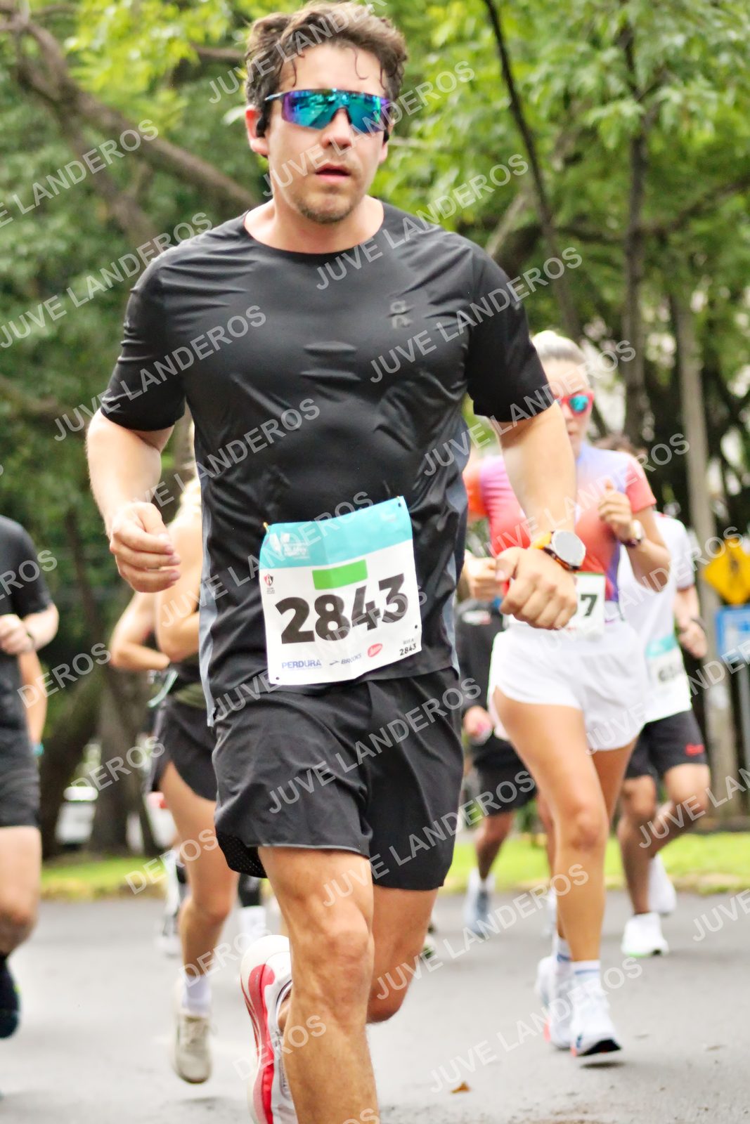 Foto del MEDIO MARATÓN ATLAS en Av. Patria, frente al Parque El Polvorín, Zapopan a las 08:26 · dorsal 2843, 7