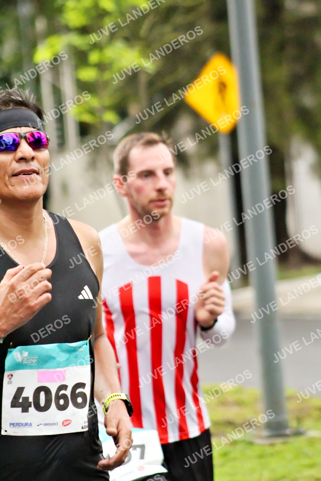 Foto del MEDIO MARATÓN ATLAS en Av. Patria, frente al Parque El Polvorín, Zapopan a las 08:07 · dorsal 4066, 7