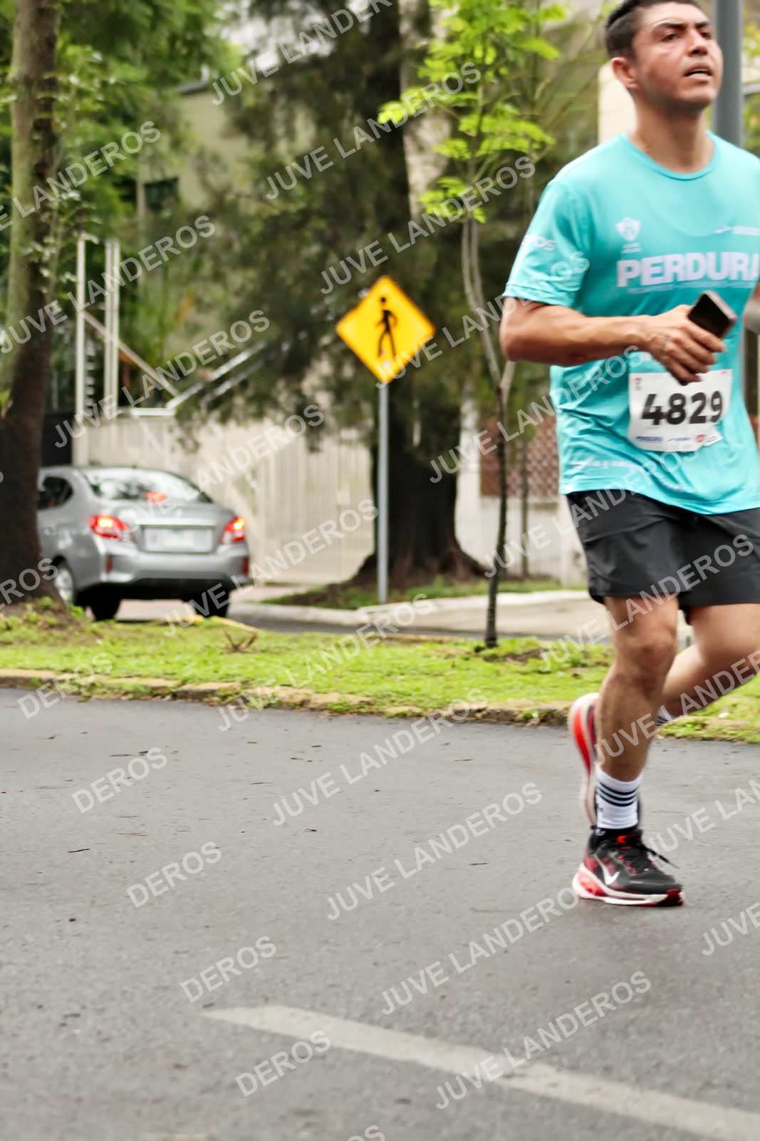 Foto del MEDIO MARATÓN ATLAS en Av. Patria, frente al Parque El Polvorín, Zapopan a las 08:25 · dorsal 4829