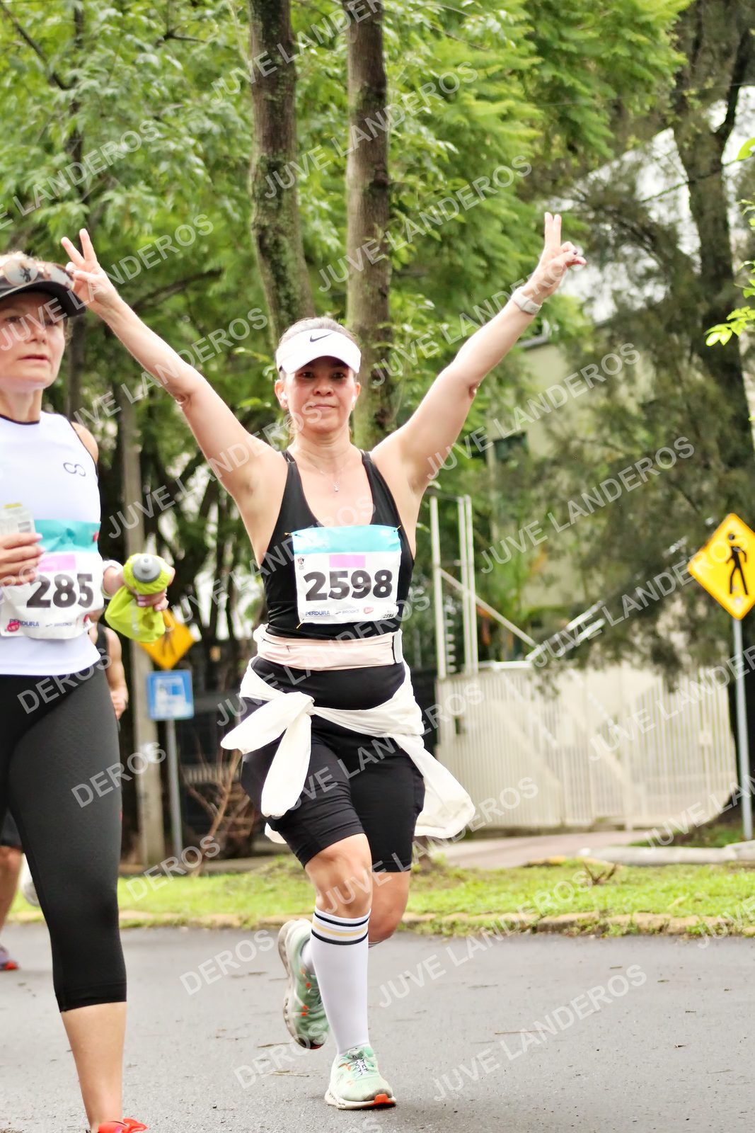 Foto del MEDIO MARATÓN ATLAS en Av. Patria, frente al Parque El Polvorín, Zapopan a las 08:39 · dorsal 285, 2598