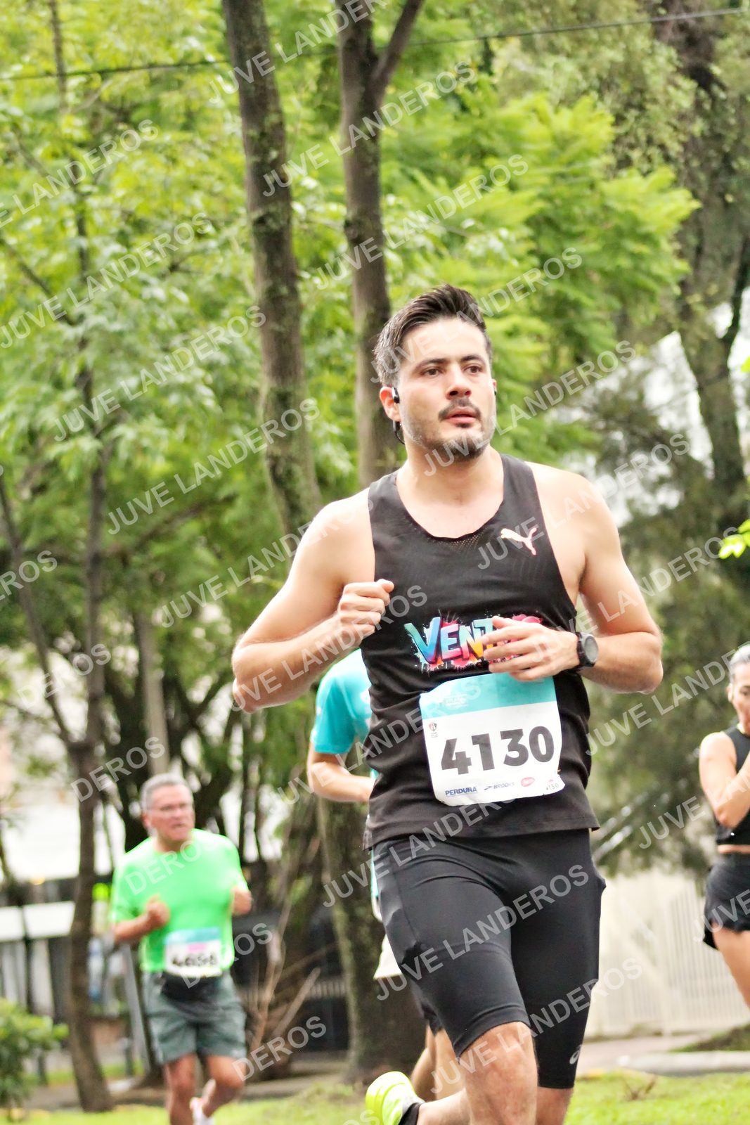 Foto del MEDIO MARATÓN ATLAS en Av. Patria, frente al Parque El Polvorín, Zapopan a las 08:22 · dorsal 4130