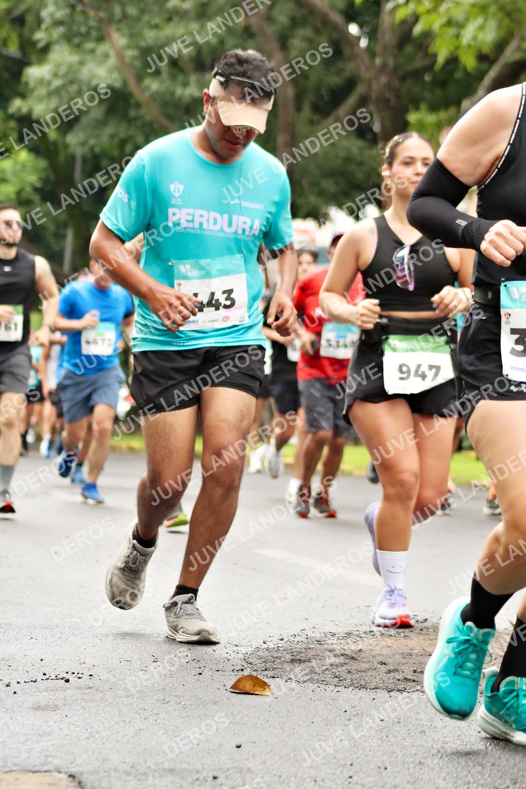 Foto del MEDIO MARATÓN ATLAS en Av. Patria, frente al Parque El Polvorín, Zapopan a las 08:38 · dorsal 947, 3