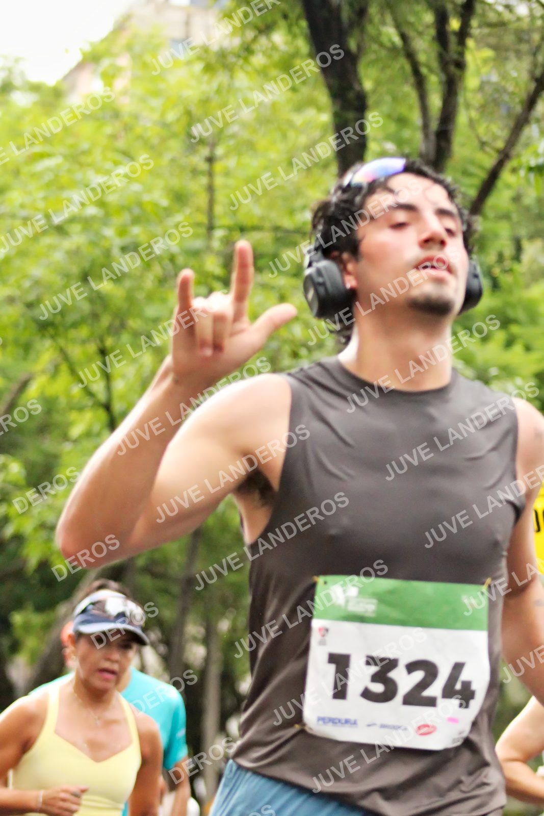 Foto del MEDIO MARATÓN ATLAS en Av. Patria, frente al Parque El Polvorín, Zapopan a las 08:22 · dorsal 1324