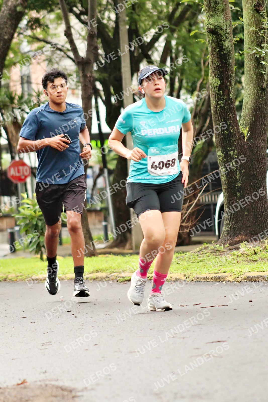 Foto del MEDIO MARATÓN ATLAS en Av. Patria, frente al Parque El Polvorín, Zapopan a las 08:40 · dorsal 4068