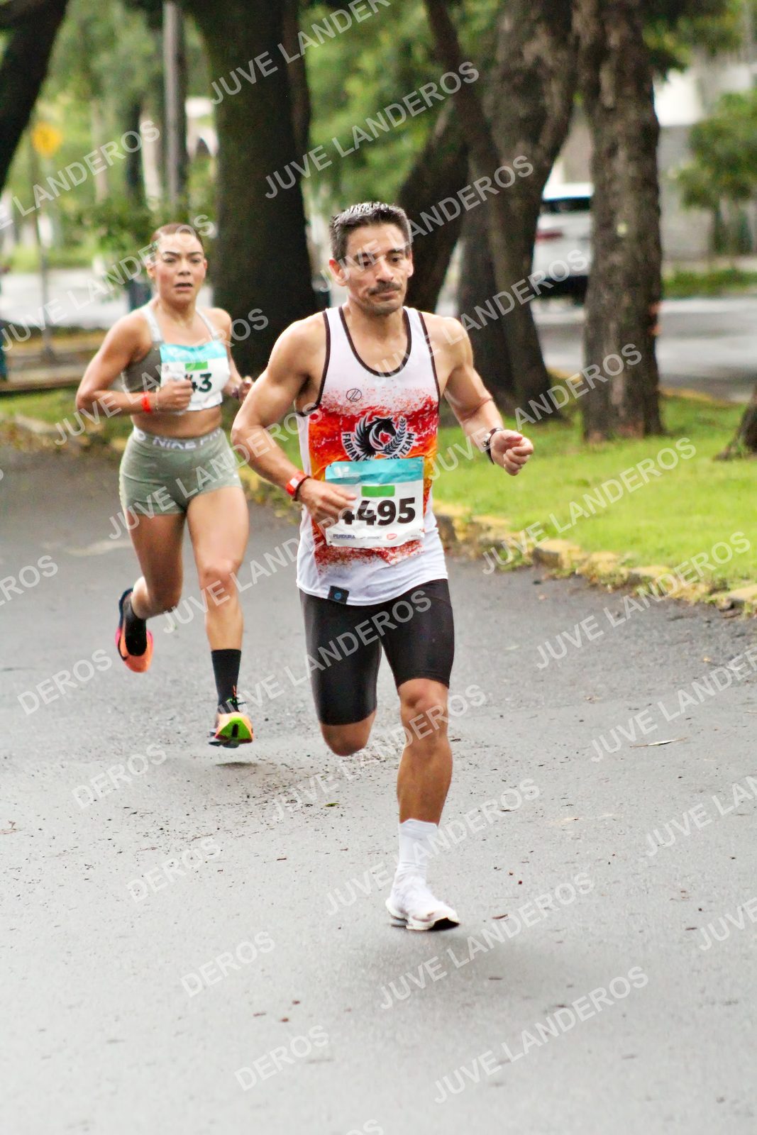 Foto del MEDIO MARATÓN ATLAS en Av. Patria, frente al Parque El Polvorín, Zapopan a las 07:58 · dorsal 495