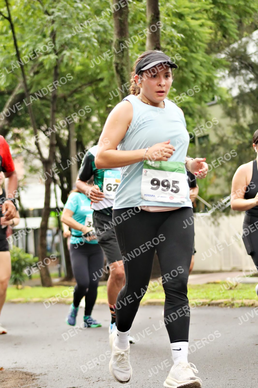 Foto del MEDIO MARATÓN ATLAS en Av. Patria, frente al Parque El Polvorín, Zapopan a las 08:40 · dorsal 995, 3, 62