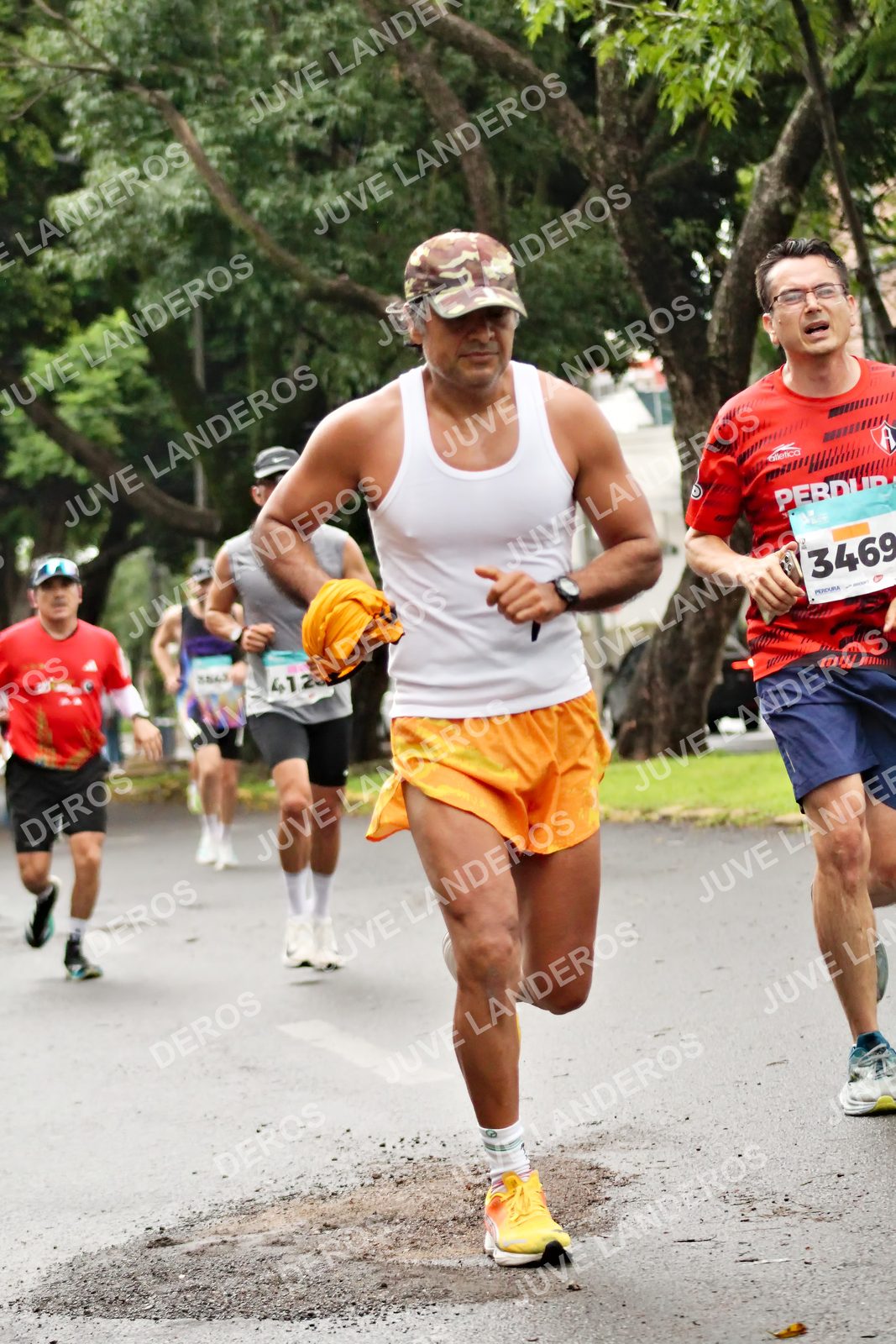 Foto del MEDIO MARATÓN ATLAS en Av. Patria, frente al Parque El Polvorín, Zapopan a las 08:16 · dorsal 3469, 4126
