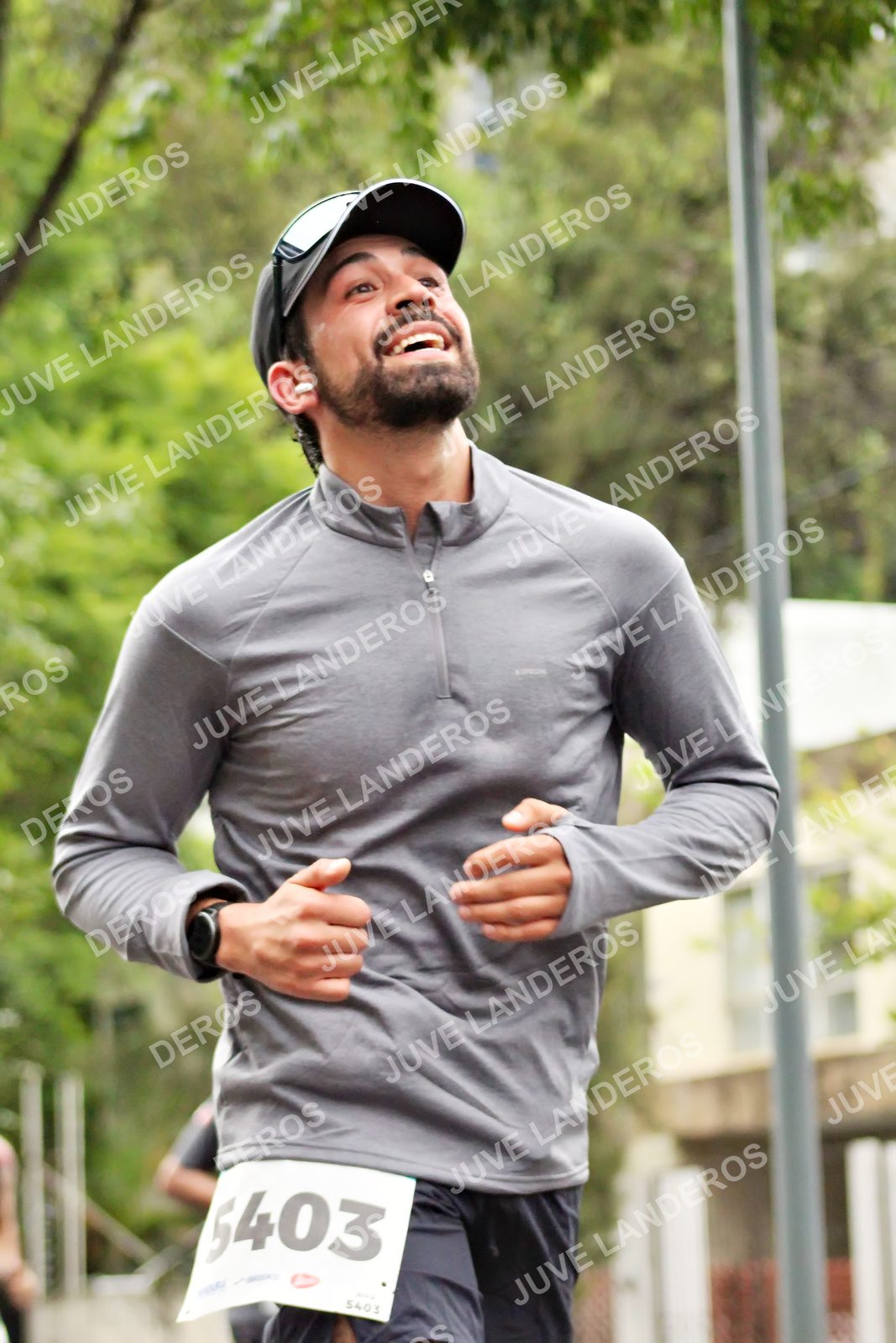 Foto del MEDIO MARATÓN ATLAS en Av. Patria, frente al Parque El Polvorín, Zapopan a las 08:22 · dorsal 5403