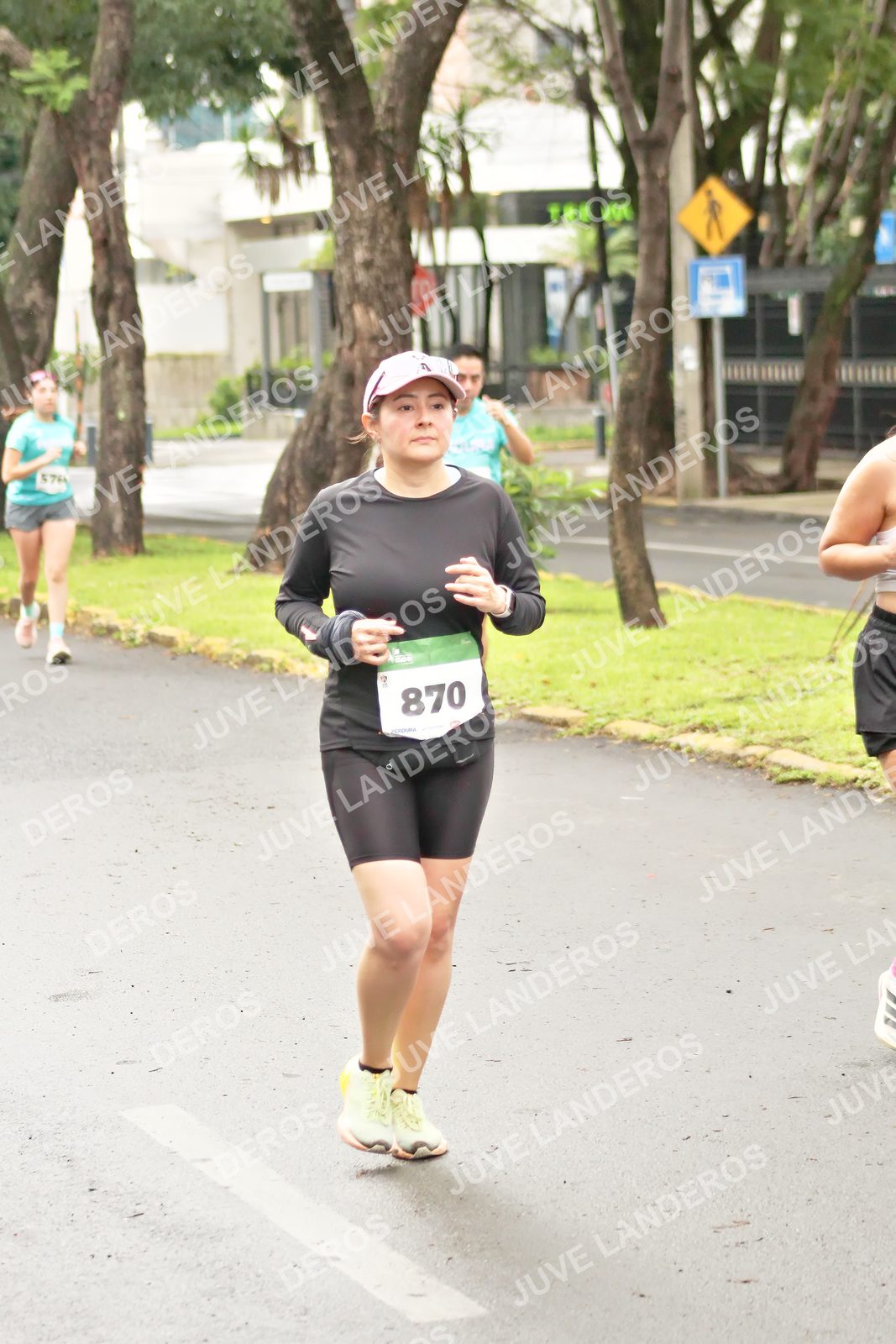 Foto del MEDIO MARATÓN ATLAS en Av. Patria, frente al Parque El Polvorín, Zapopan a las 08:51 · dorsal 870