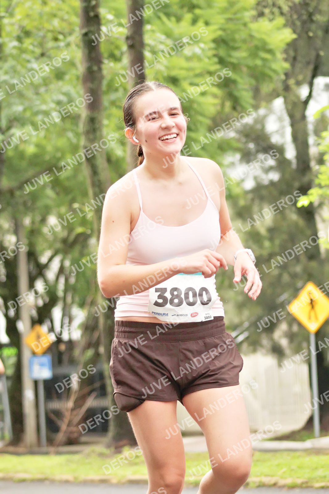 Foto del MEDIO MARATÓN ATLAS en Av. Patria, frente al Parque El Polvorín, Zapopan a las 08:46 · dorsal 3800