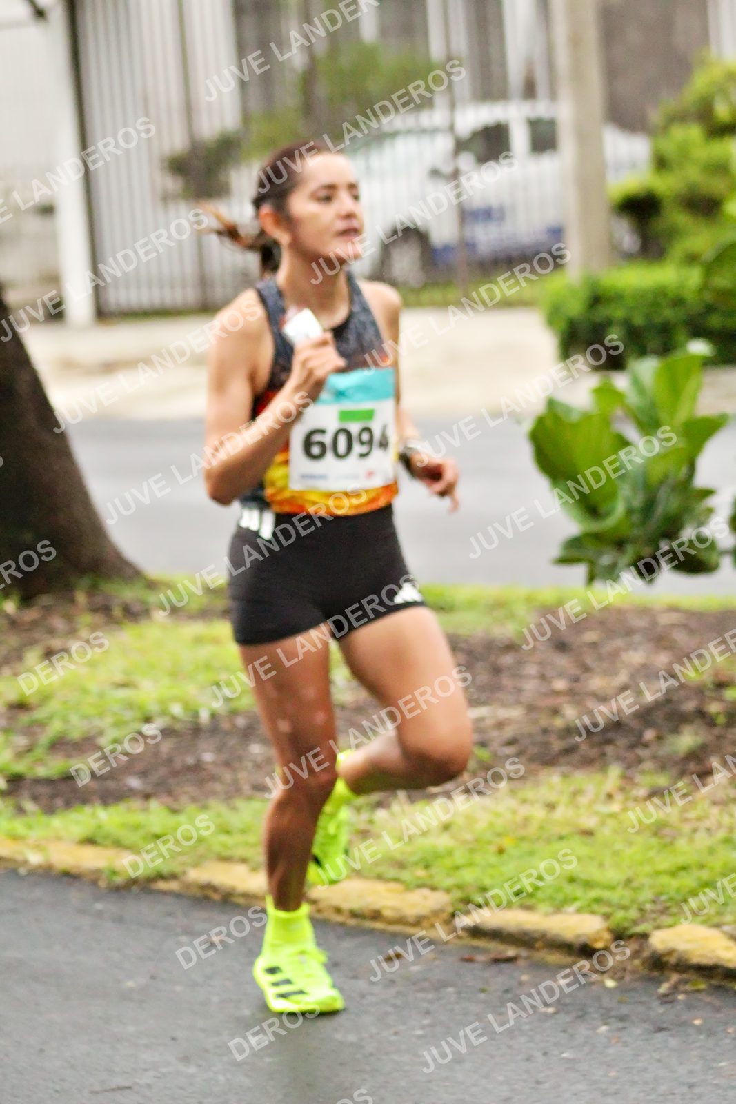 Foto del MEDIO MARATÓN ATLAS en Av. Patria, frente al Parque El Polvorín, Zapopan a las 08:02 · dorsal 6094