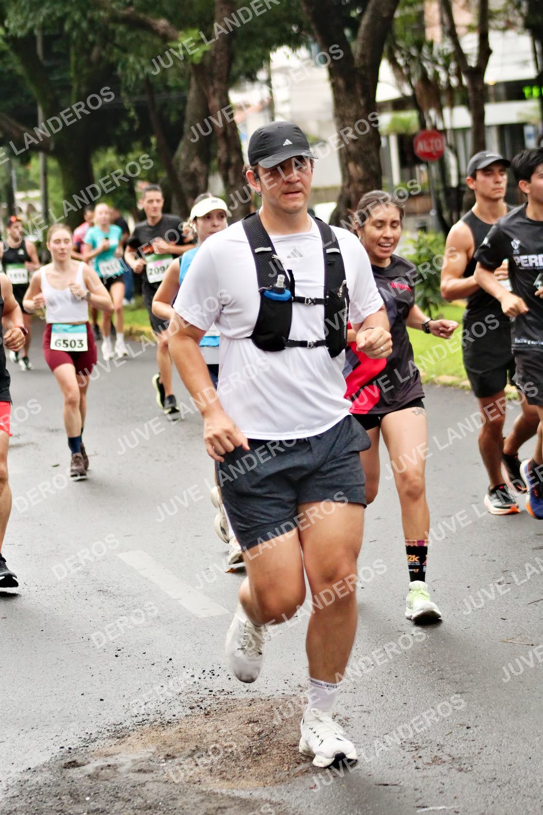 Foto del MEDIO MARATÓN ATLAS en Av. Patria, frente al Parque El Polvorín, Zapopan a las 08:15 · dorsal 6503, 209