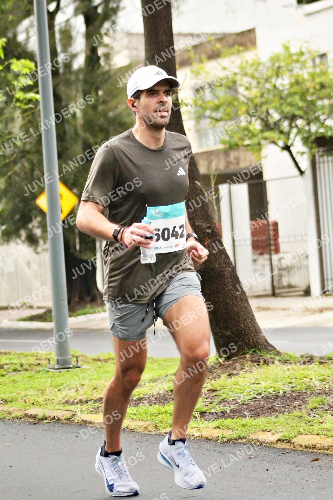 Foto del MEDIO MARATÓN ATLAS en Av. Patria, frente al Parque El Polvorín, Zapopan a las 08:07