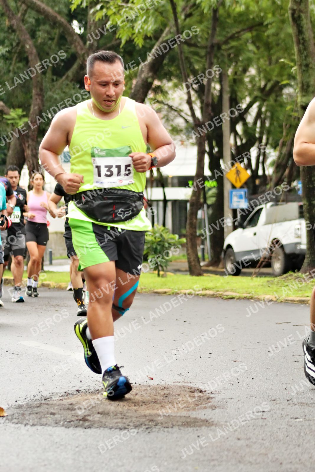 Foto del MEDIO MARATÓN ATLAS en Av. Patria, frente al Parque El Polvorín, Zapopan a las 08:35