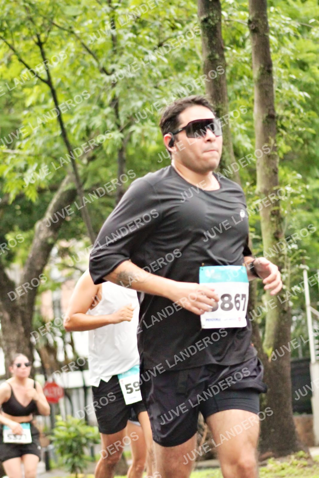 Foto del MEDIO MARATÓN ATLAS en Av. Patria, frente al Parque El Polvorín, Zapopan a las 08:21 · dorsal 59, 867
