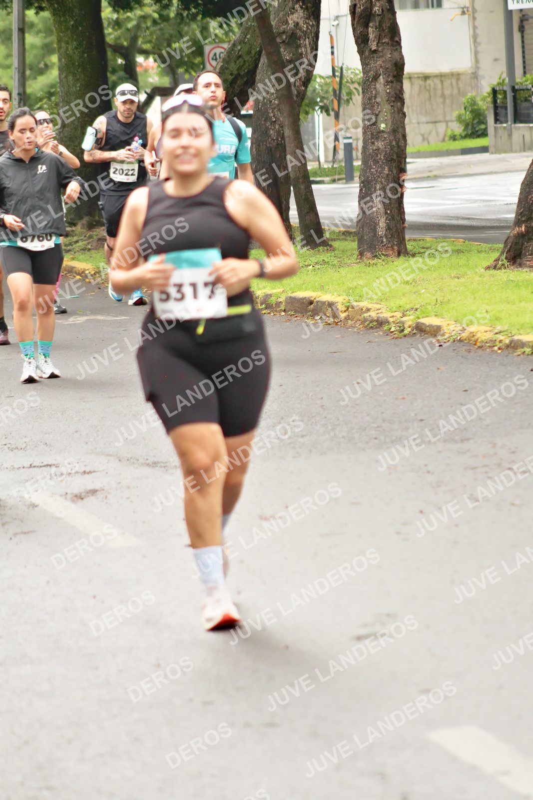 Foto del MEDIO MARATÓN ATLAS en Av. Patria, frente al Parque El Polvorín, Zapopan a las 08:50 · dorsal 2022, 5317, 6760, 40