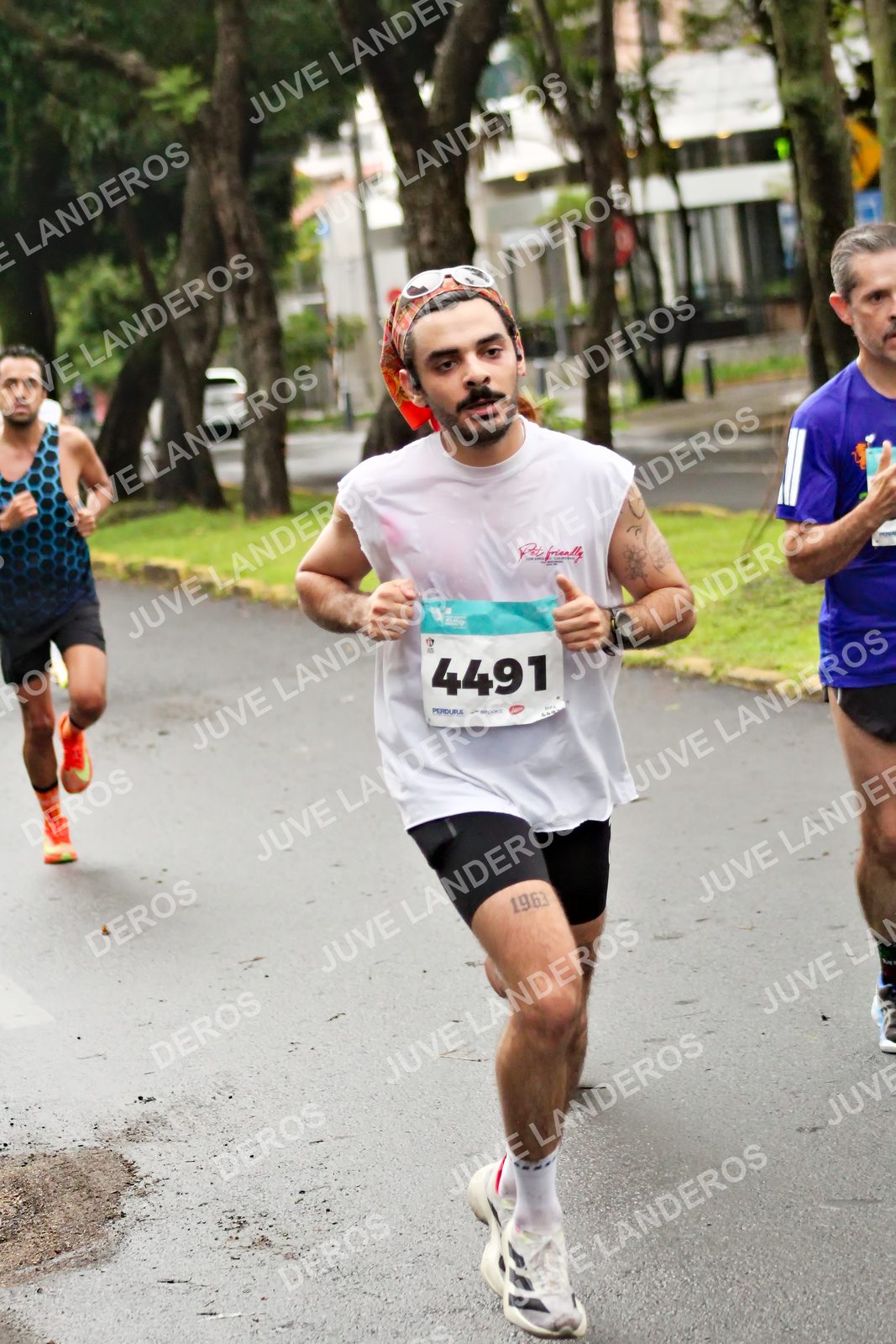 Foto del MEDIO MARATÓN ATLAS en Av. Patria, frente al Parque El Polvorín, Zapopan a las 08:08 · dorsal 4491, 1963