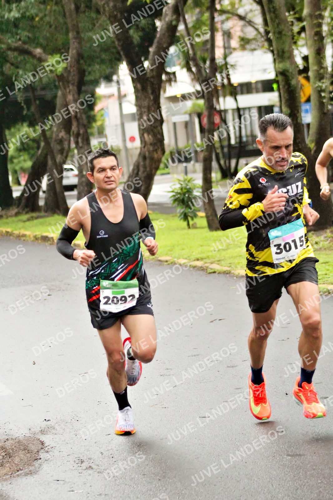 Foto del MEDIO MARATÓN ATLAS en Av. Patria, frente al Parque El Polvorín, Zapopan a las 08:04 · dorsal 2092, 30159