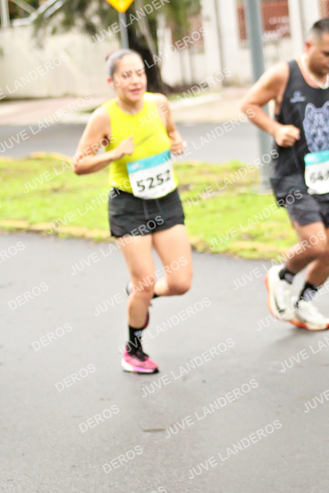 Foto del MEDIO MARATÓN ATLAS en Av. Patria, frente al Parque El Polvorín, Zapopan a las 08:19 · dorsal 5252