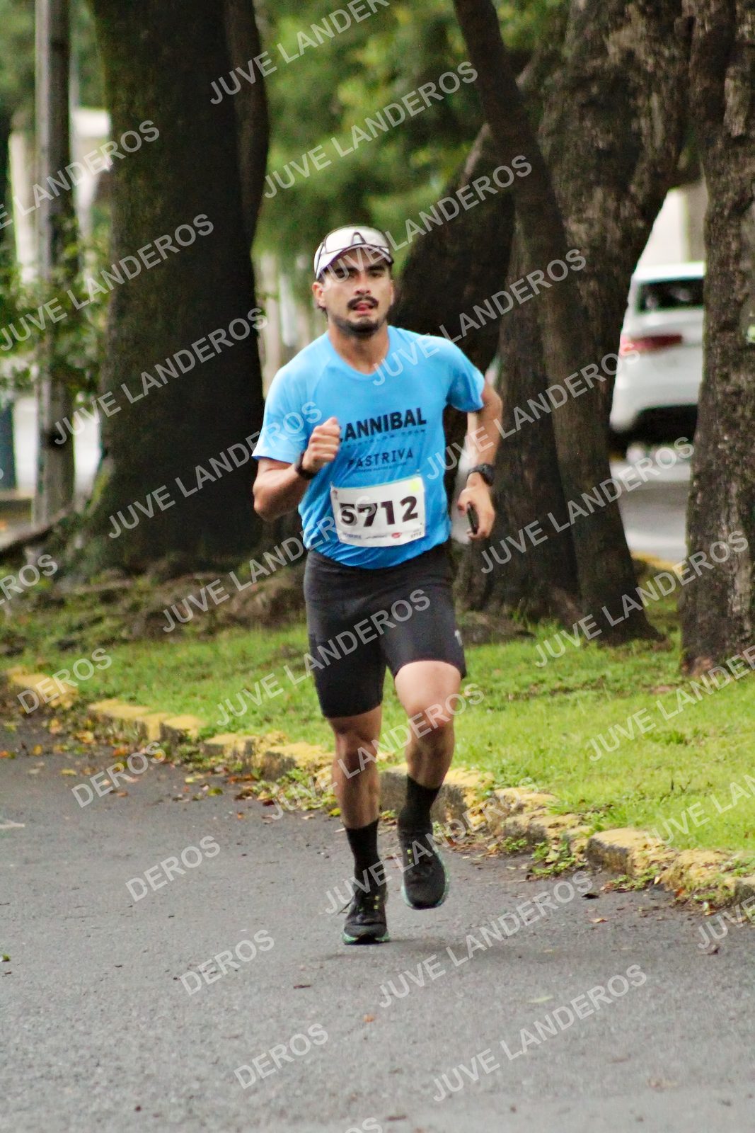Foto del MEDIO MARATÓN ATLAS en Av. Patria, frente al Parque El Polvorín, Zapopan a las 07:57 · dorsal 5712
