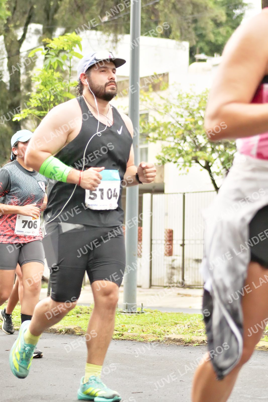 Foto del MEDIO MARATÓN ATLAS en Av. Patria, frente al Parque El Polvorín, Zapopan a las 08:43 · dorsal 706, 5104