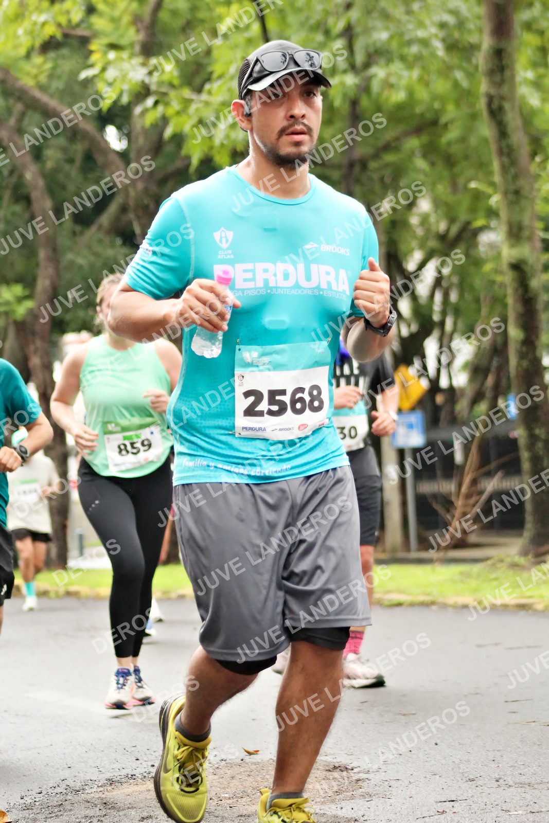 Foto del MEDIO MARATÓN ATLAS en Av. Patria, frente al Parque El Polvorín, Zapopan a las 08:36 · dorsal 2568, 859, 30