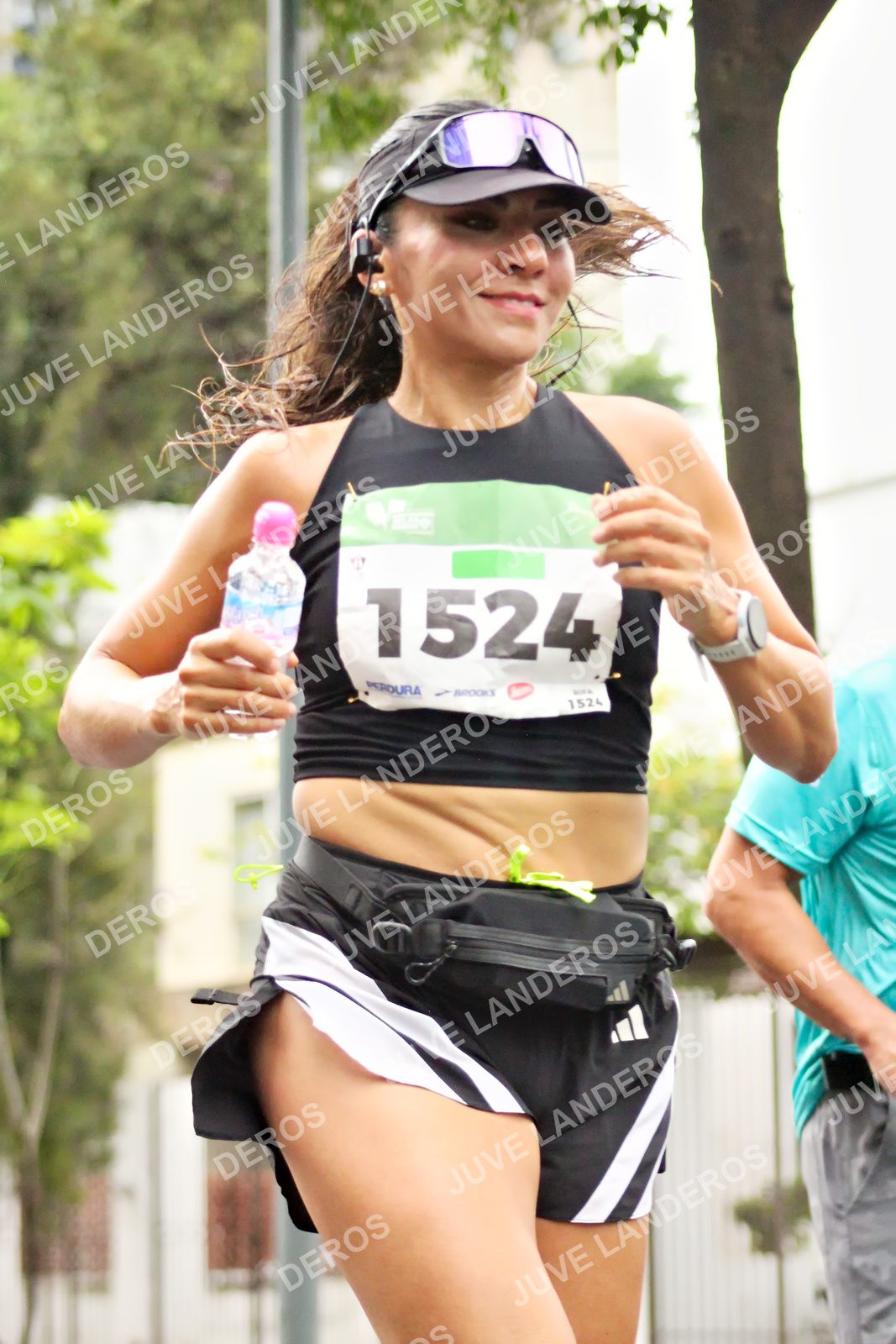 Foto del MEDIO MARATÓN ATLAS en Av. Patria, frente al Parque El Polvorín, Zapopan a las 08:24 · dorsal 1524