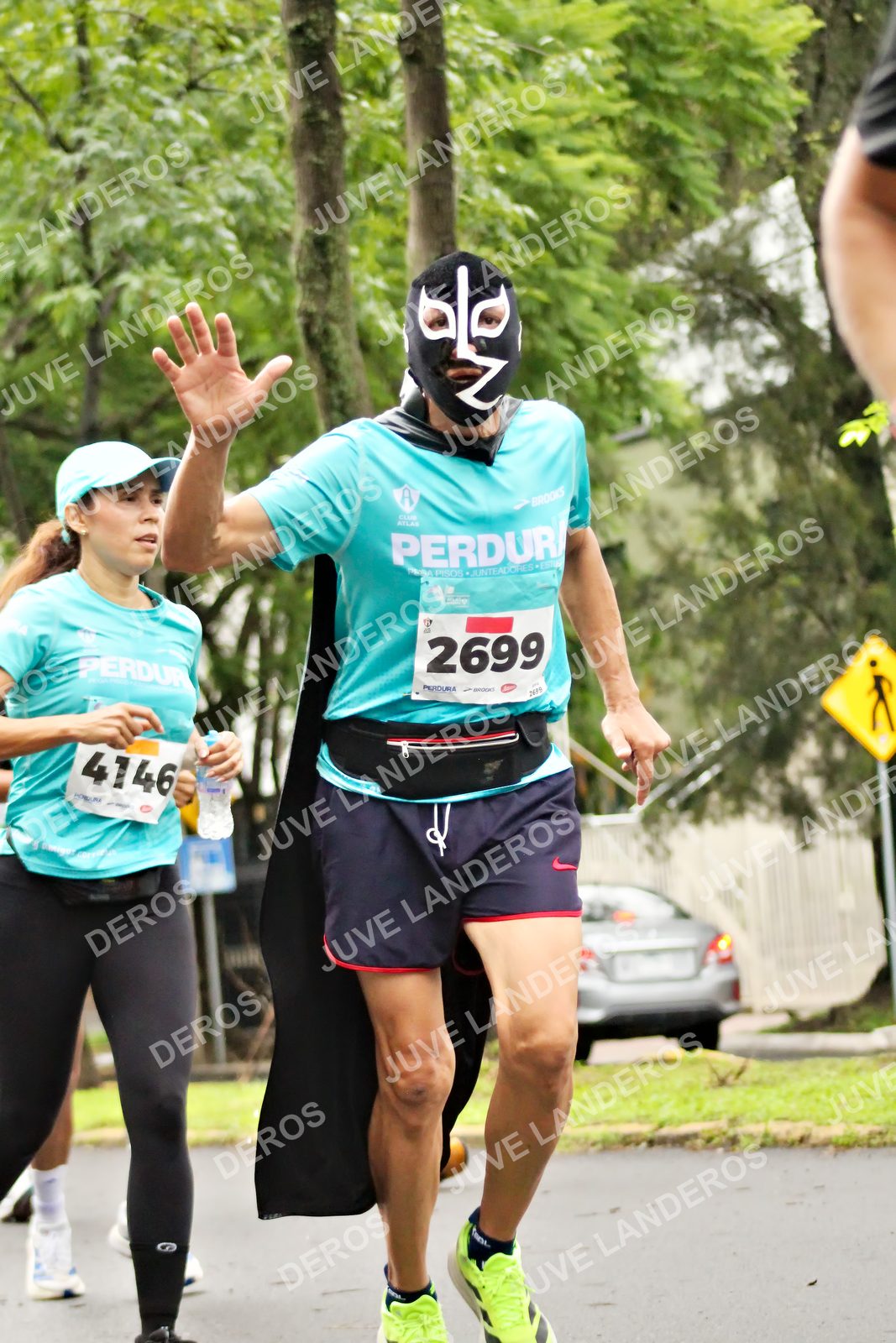 Foto del MEDIO MARATÓN ATLAS en Av. Patria, frente al Parque El Polvorín, Zapopan a las 08:26 · dorsal 2699, 4146