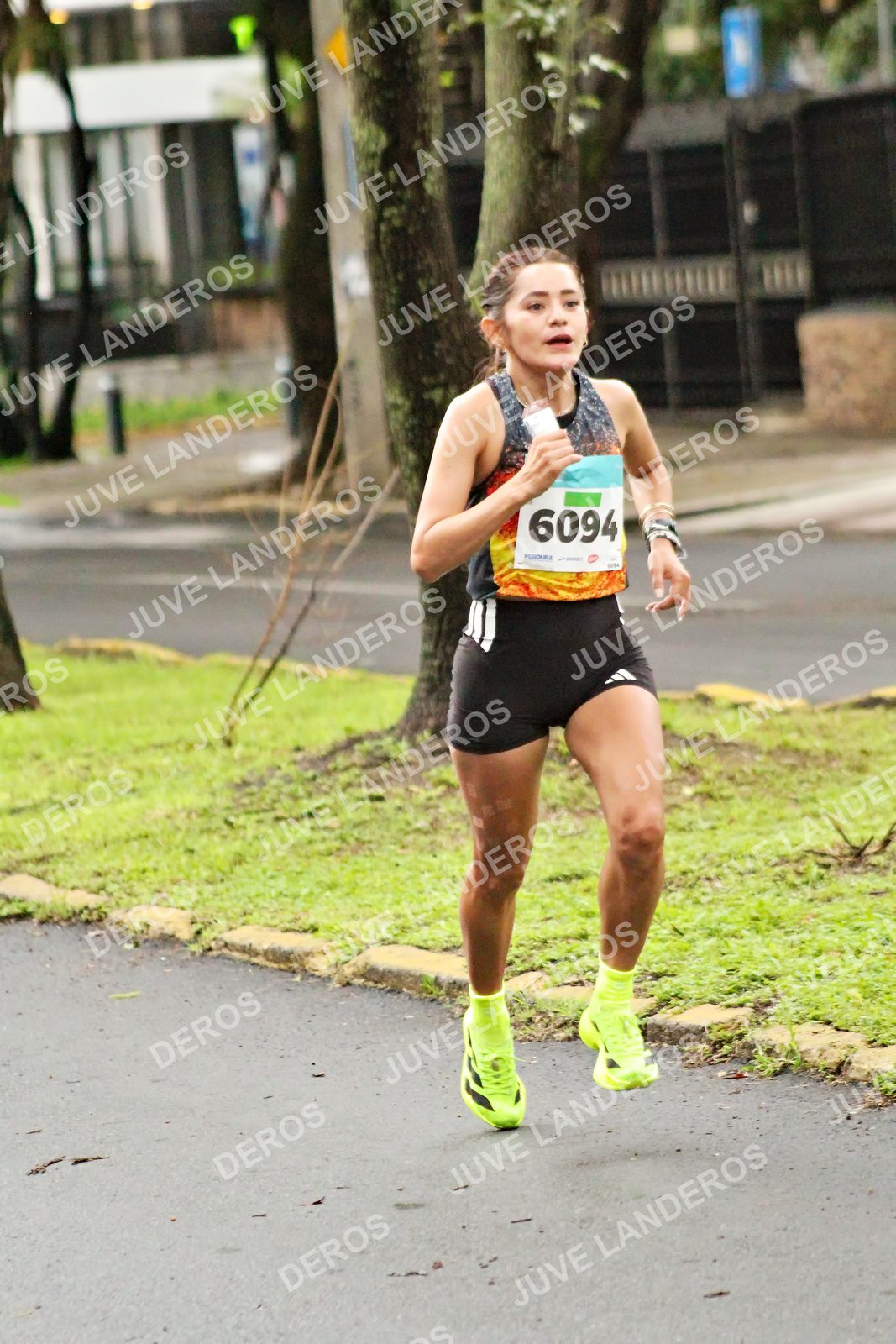 Foto del MEDIO MARATÓN ATLAS en Av. Patria, frente al Parque El Polvorín, Zapopan a las 08:02 · dorsal 6094