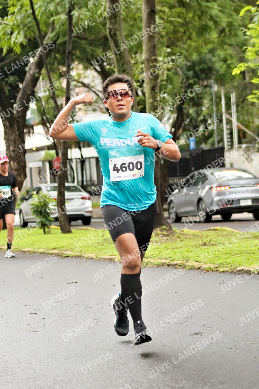 Foto del MEDIO MARATÓN ATLAS en Av. Patria, frente al Parque El Polvorín, Zapopan a las 08:11 · dorsal 4600, 559