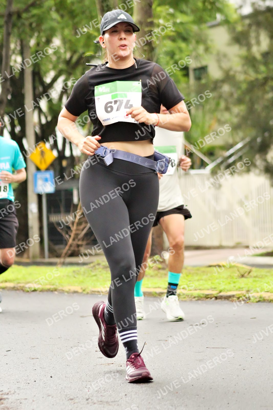 Foto del MEDIO MARATÓN ATLAS en Av. Patria, frente al Parque El Polvorín, Zapopan a las 08:36 · dorsal 674, 8