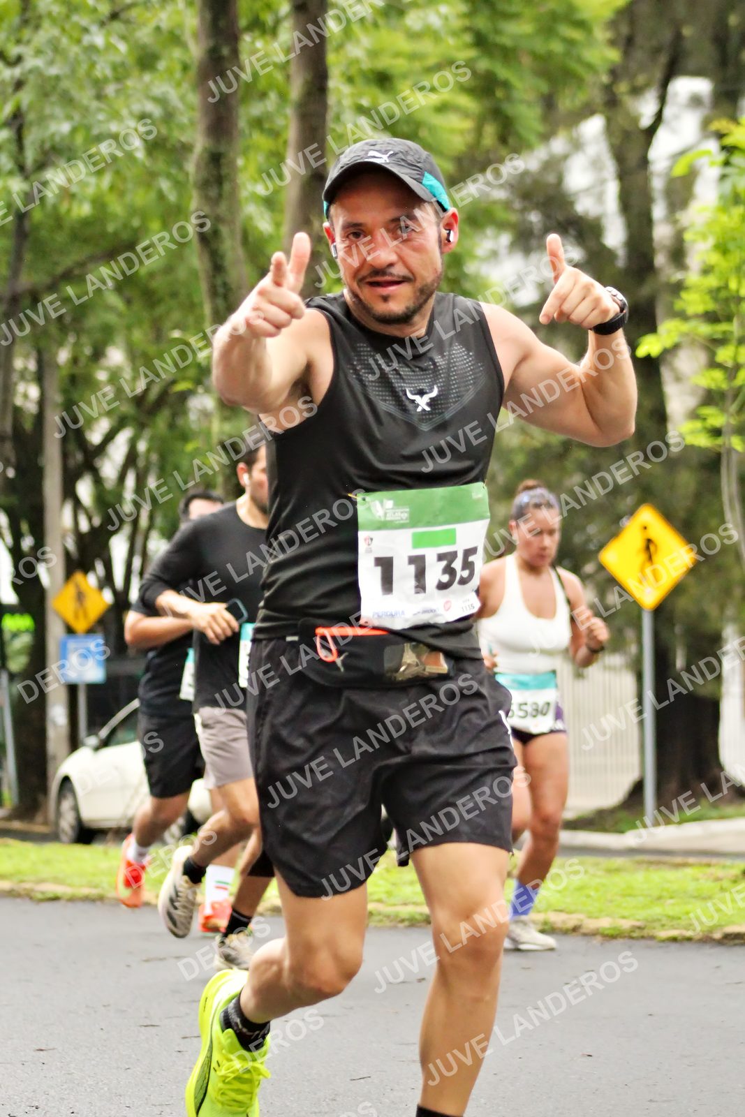 Foto del MEDIO MARATÓN ATLAS en Av. Patria, frente al Parque El Polvorín, Zapopan a las 08:25 · dorsal 1135