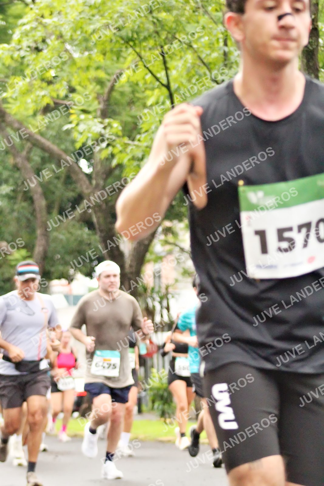 Foto del MEDIO MARATÓN ATLAS en Av. Patria, frente al Parque El Polvorín, Zapopan a las 08:22 · dorsal 6475