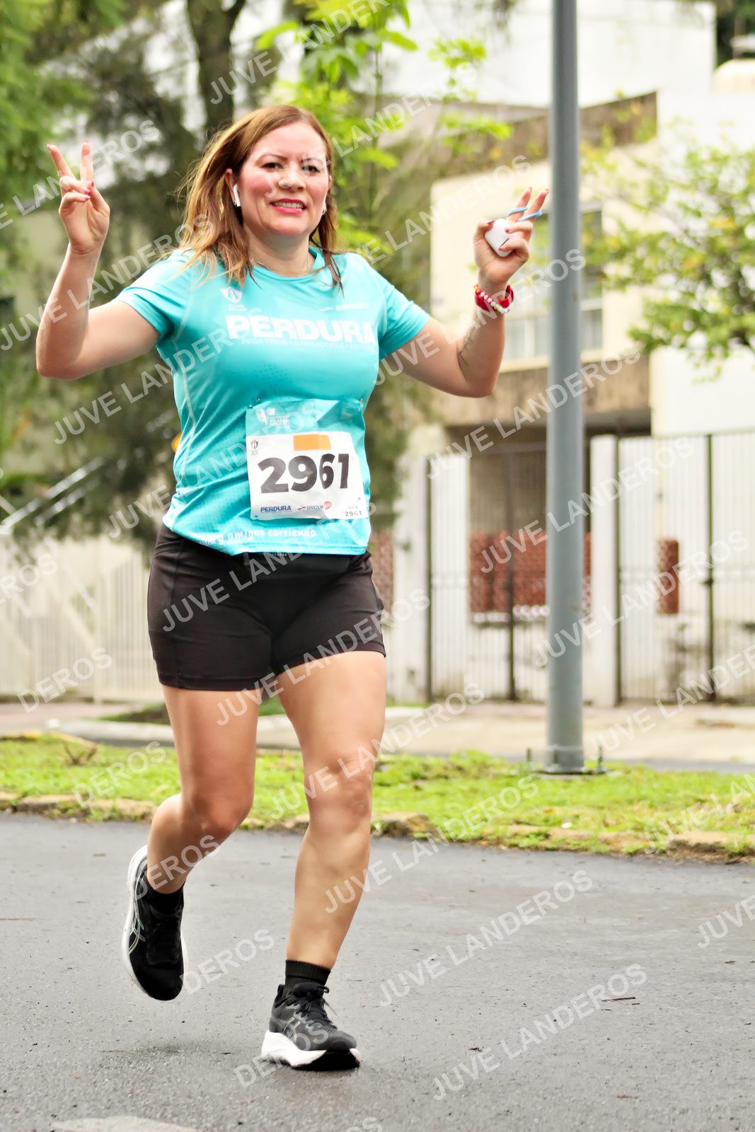 Foto del MEDIO MARATÓN ATLAS en Av. Patria, frente al Parque El Polvorín, Zapopan a las 08:39 · dorsal 2961