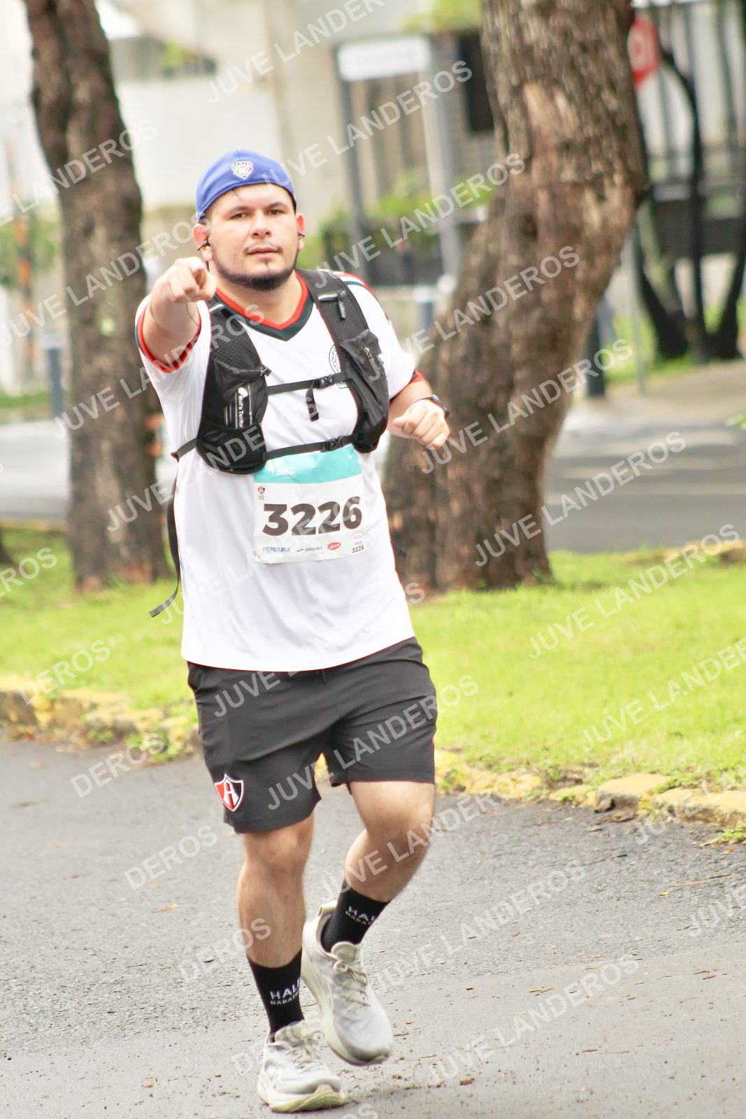Foto del MEDIO MARATÓN ATLAS en Av. Patria, frente al Parque El Polvorín, Zapopan a las 08:56 · dorsal 3226