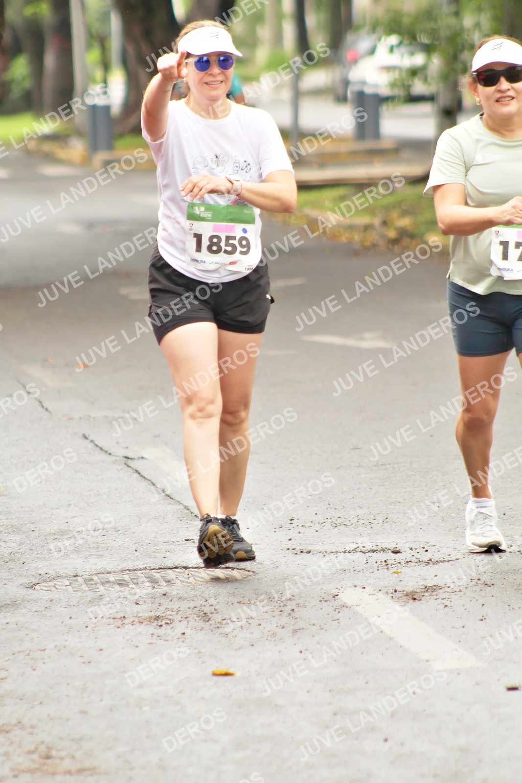 Foto del MEDIO MARATÓN ATLAS en Av. Patria, frente al Parque El Polvorín, Zapopan a las 09:08 · dorsal 1859