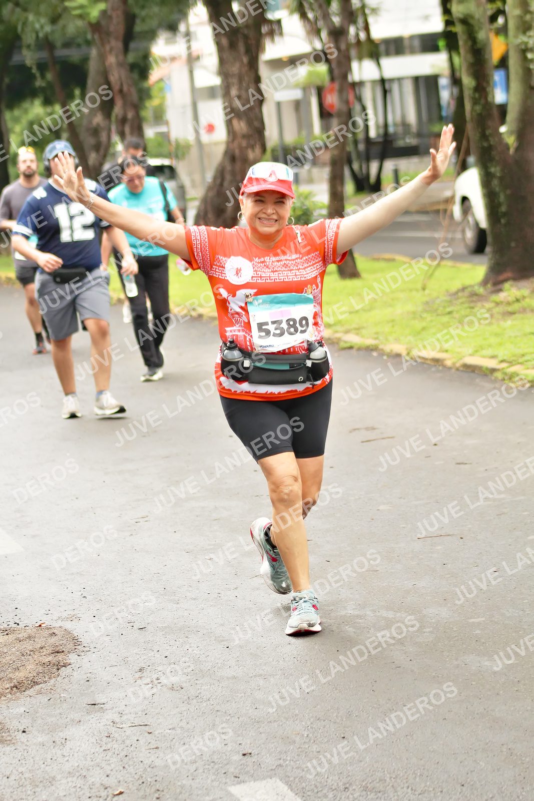 Foto del MEDIO MARATÓN ATLAS en Av. Patria, frente al Parque El Polvorín, Zapopan a las 09:03 · dorsal 12, 5389