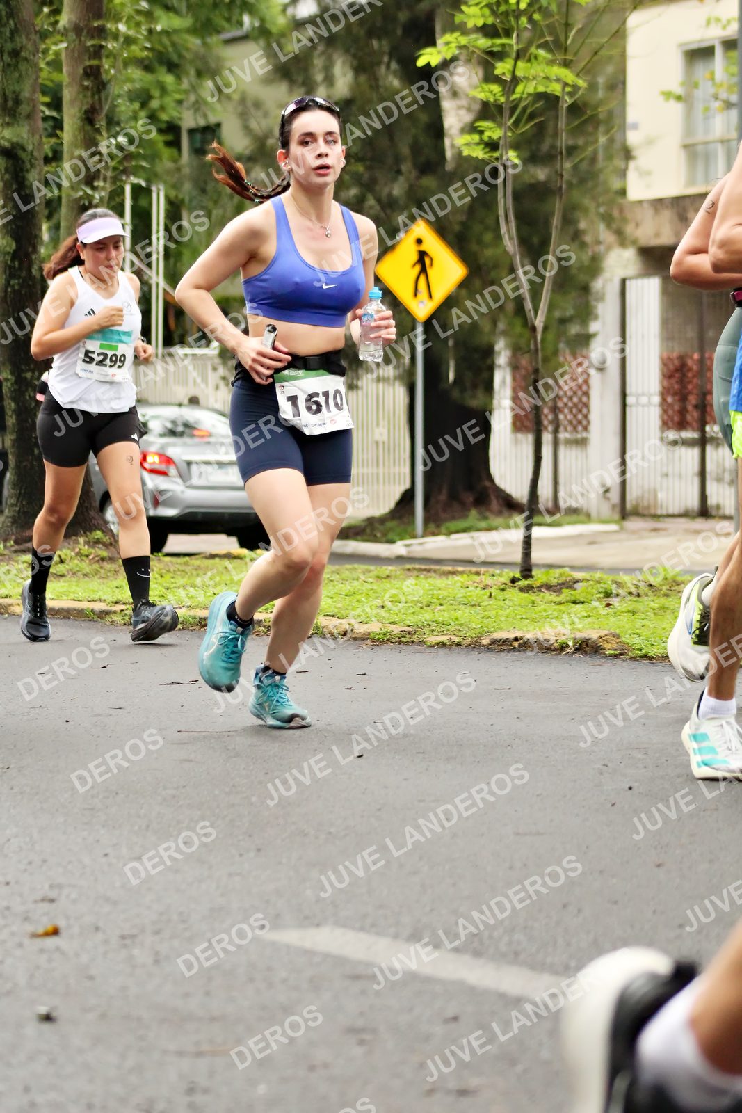 Foto del MEDIO MARATÓN ATLAS en Av. Patria, frente al Parque El Polvorín, Zapopan a las 08:28 · dorsal 1610, 5299