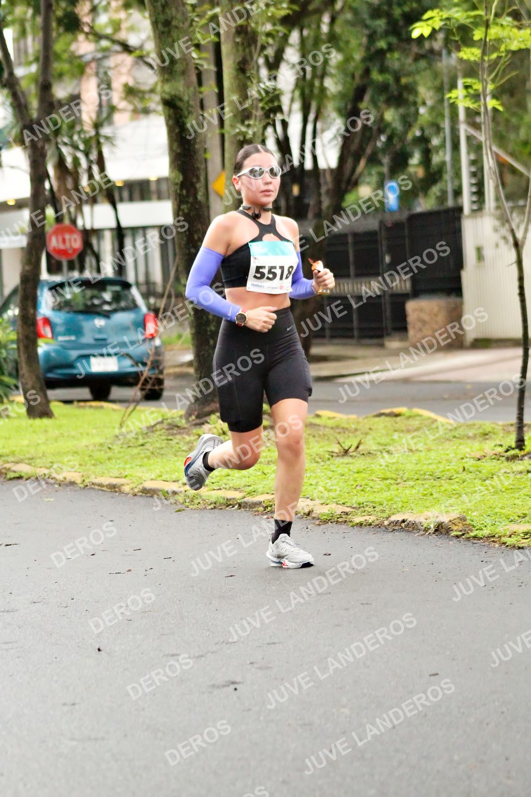 Foto del MEDIO MARATÓN ATLAS en Av. Patria, frente al Parque El Polvorín, Zapopan a las 08:07 · dorsal 5518