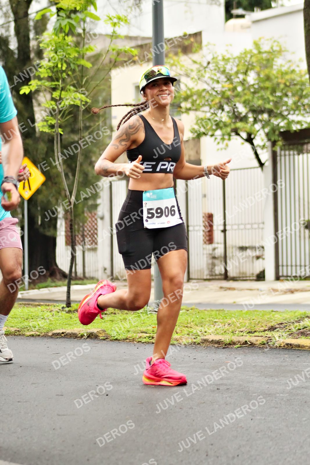 Foto del MEDIO MARATÓN ATLAS en Av. Patria, frente al Parque El Polvorín, Zapopan a las 08:24 · dorsal 5906
