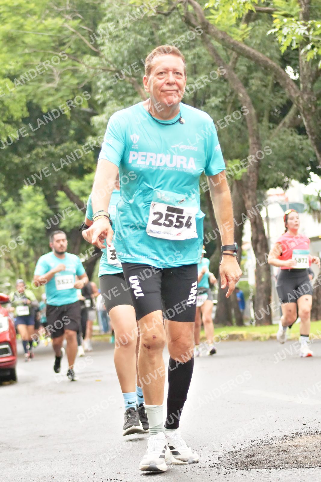 Foto del MEDIO MARATÓN ATLAS en Av. Patria, frente al Parque El Polvorín, Zapopan a las 08:40 · dorsal 2554, 3