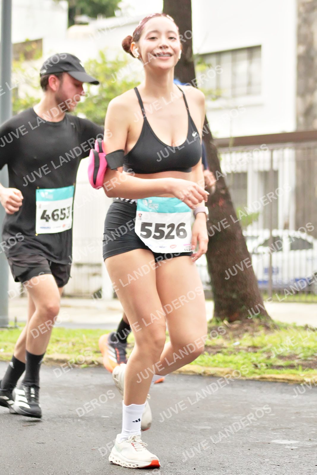 Foto del MEDIO MARATÓN ATLAS en Av. Patria, frente al Parque El Polvorín, Zapopan a las 08:36 · dorsal 5526, 4653