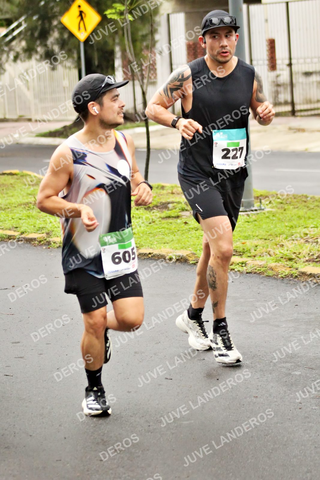 Foto del MEDIO MARATÓN ATLAS en Av. Patria, frente al Parque El Polvorín, Zapopan a las 08:20 · dorsal 227, 605