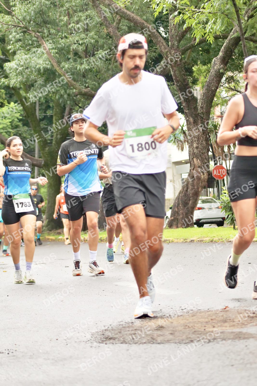 Foto del MEDIO MARATÓN ATLAS en Av. Patria, frente al Parque El Polvorín, Zapopan a las 08:45 · dorsal 1783, 1800