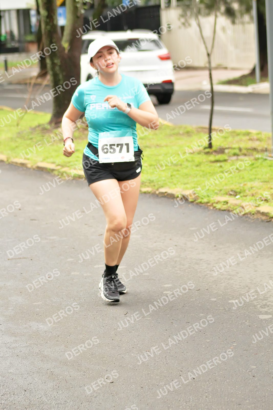 Foto del MEDIO MARATÓN ATLAS en Av. Patria, frente al Parque El Polvorín, Zapopan a las 09:03 · dorsal 6571