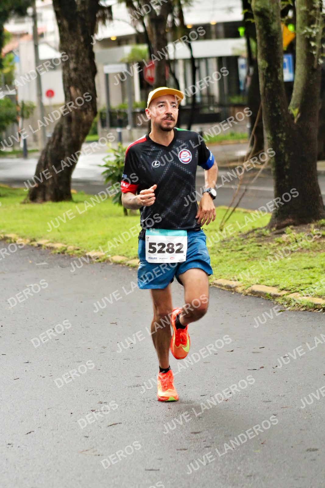 Foto del MEDIO MARATÓN ATLAS en Av. Patria, frente al Parque El Polvorín, Zapopan a las 08:09 · dorsal 5282