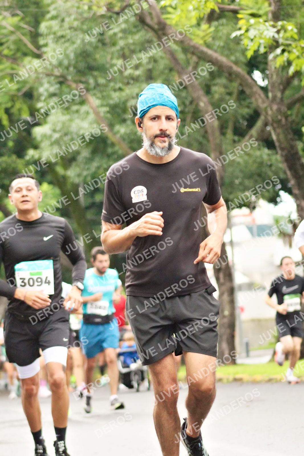 Foto del MEDIO MARATÓN ATLAS en Av. Patria, frente al Parque El Polvorín, Zapopan a las 08:34 · dorsal 3094