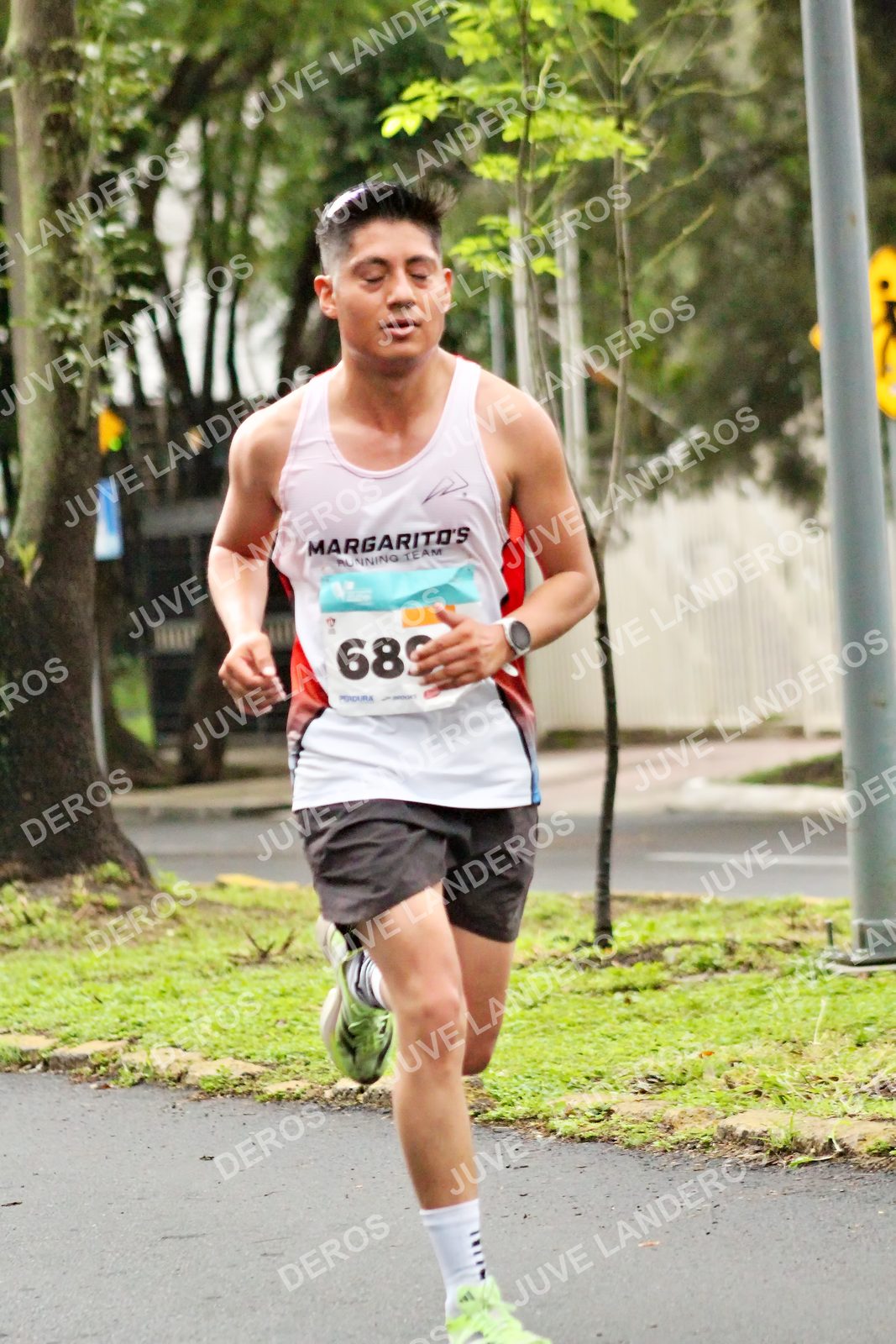 Foto del MEDIO MARATÓN ATLAS en Av. Patria, frente al Parque El Polvorín, Zapopan a las 08:00 · dorsal 689
