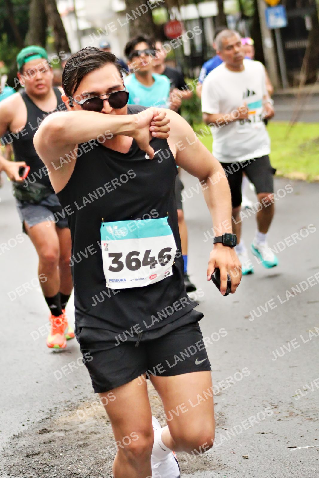 Foto del MEDIO MARATÓN ATLAS en Av. Patria, frente al Parque El Polvorín, Zapopan a las 08:19 · dorsal 3646