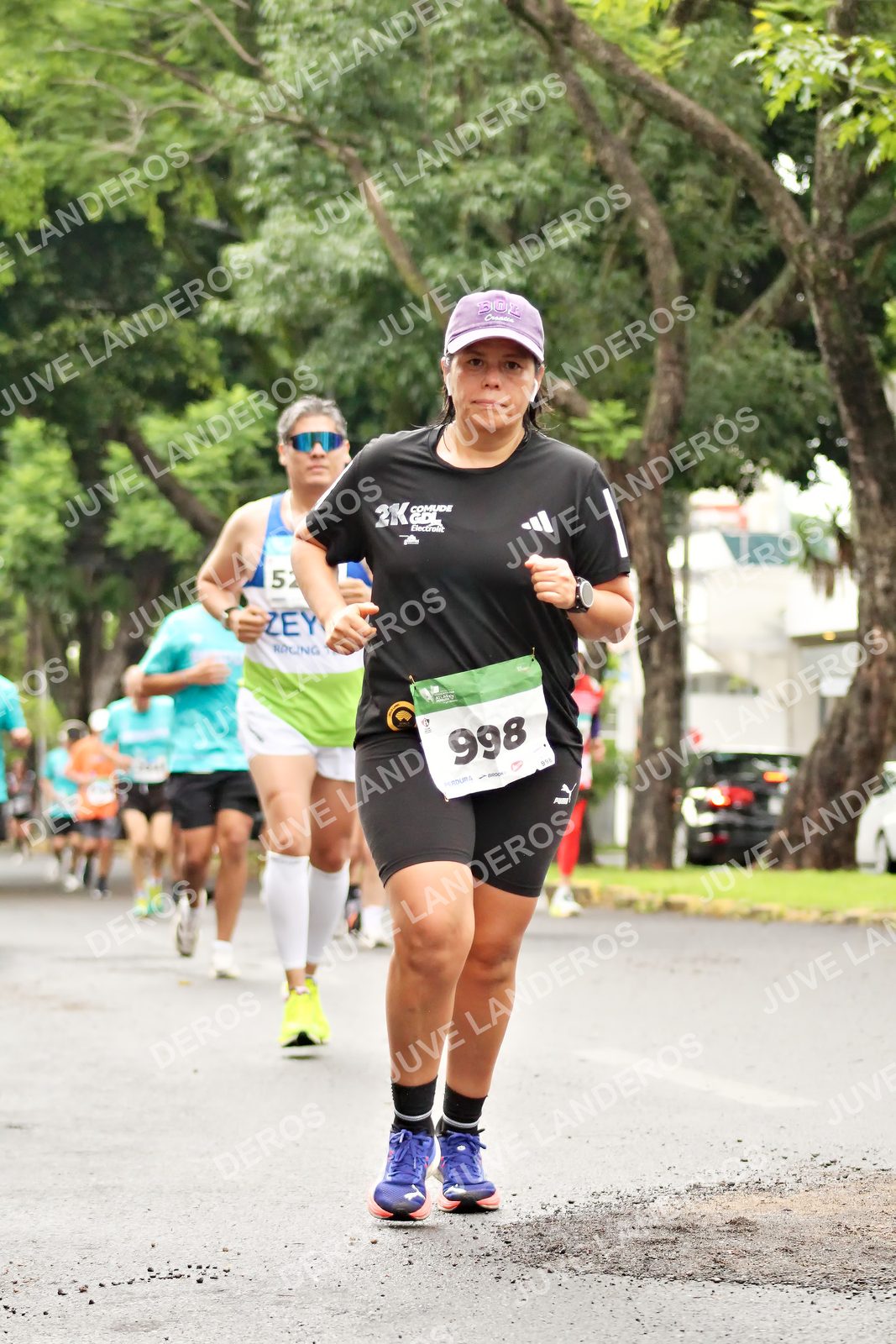 Foto del MEDIO MARATÓN ATLAS en Av. Patria, frente al Parque El Polvorín, Zapopan a las 08:44 · dorsal 998, 52